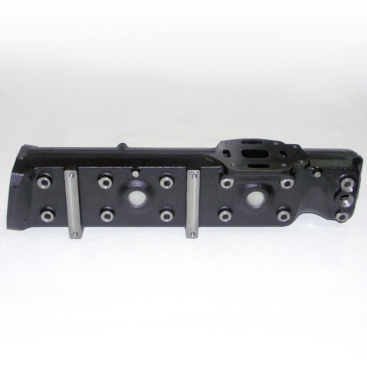 Water-cooled manifold for maritime use