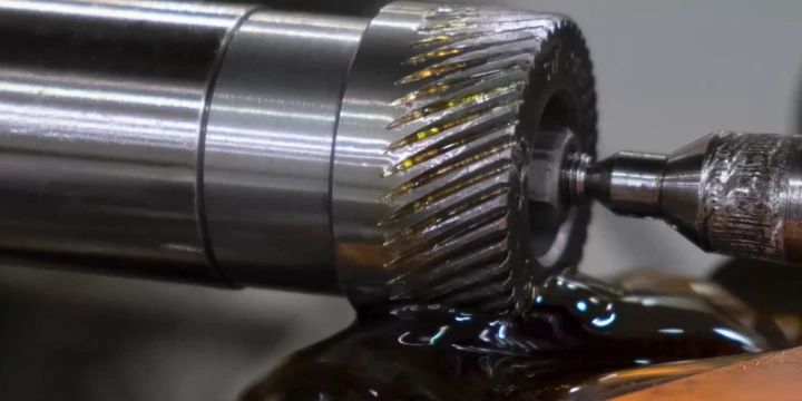 CNC Machining Services, Turning & Gearing